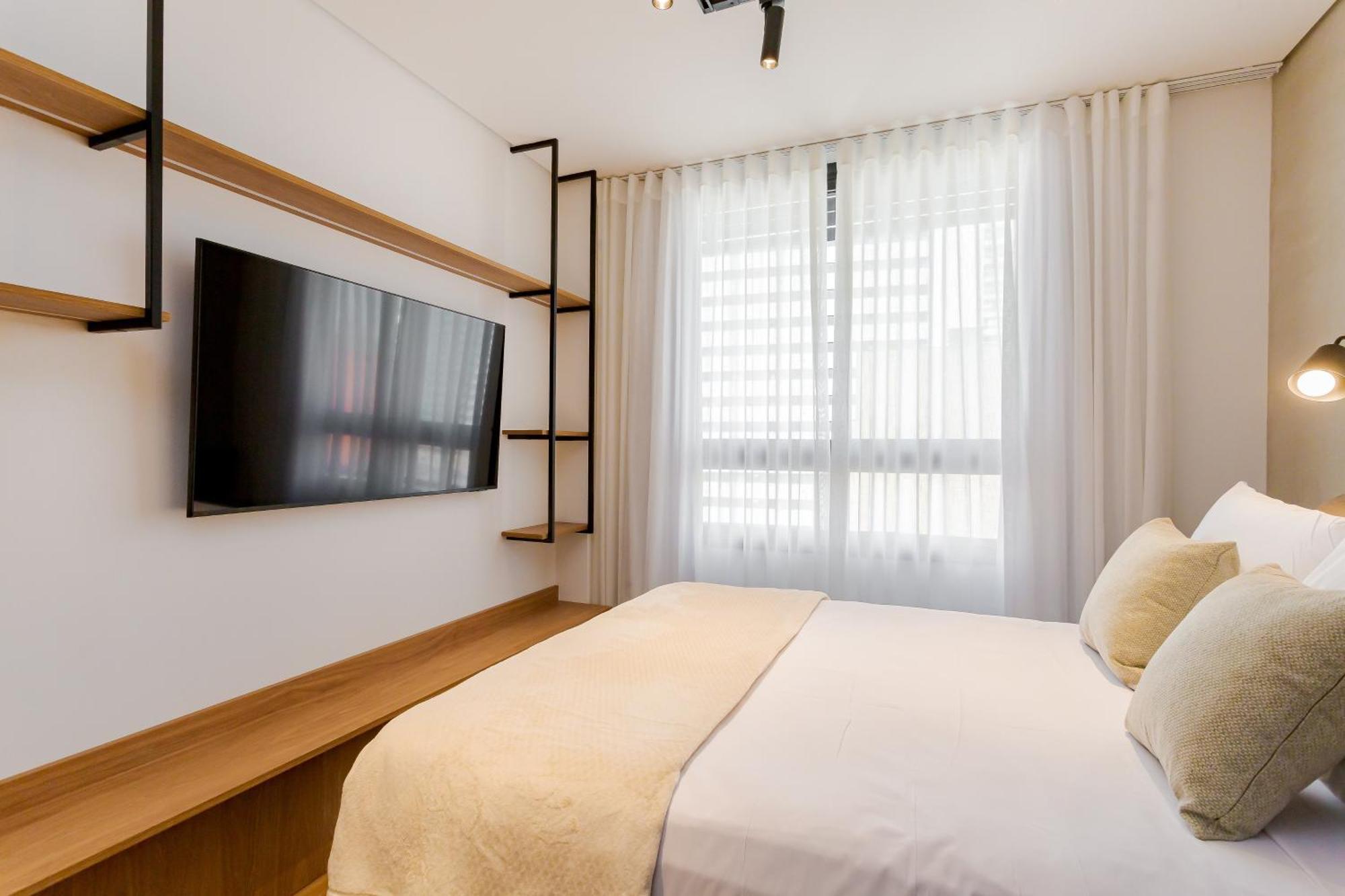 Batel - Suyts Apartamento